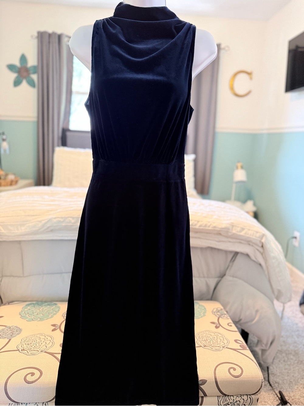 Cider Navy Velvet Sleeveless Midi Dress